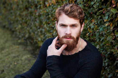 Vista 4 de Bálsamo para barba hecho en Estados Unidos para hombre, aroma de sándalo y pachulí, acondicionador de cera de bigote e hidratante, rica