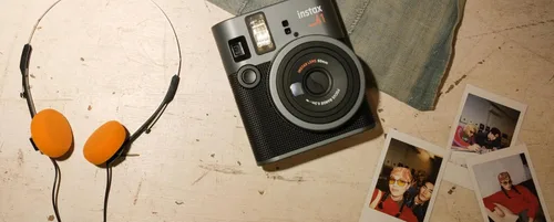 Vista 4 de FujiFilm Paquete de cámara instantánea Instax Mini 41 con película Fuji Instant-mini (20 hojas) + álbum de fotos, 64 bolsillos + funda protectora