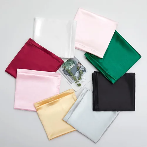 Vista 8 de Fundas de almohada de satén con cremallera (20 x 26), juego de 2 fundas de almohada de tamaño estándar, funda de almohada de seda negra para cabello