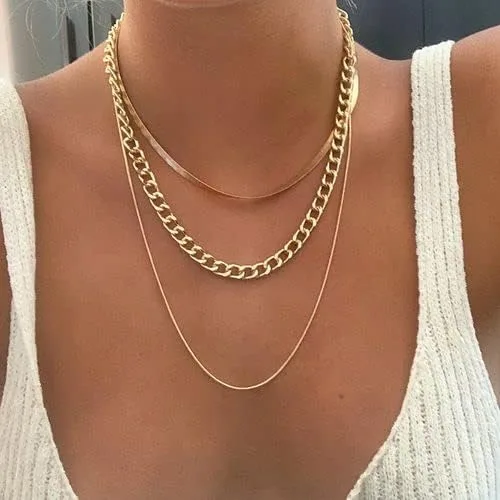 Vista 2 de JoycuFF Collar de oro para mujer, delicado collar de gargantilla en capas para mujer, caja de clip de serpiente, cuerda Figaro, collar de cadena