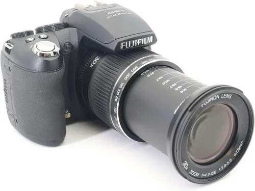 Vista 4 de Fujifilm FinePix HS10 Cámara digital CMOS de 10 MP con zoom óptico gran angular de 30x y LCD de 3 pulgadas
