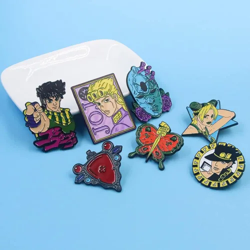 Vista 7 de JJBA JoJo - Broche esmaltado de anime Jotaro Jolyne Joseph para cosplay, regalos de Navidad para niños, niñas, adolescentes, mujeres y hombres