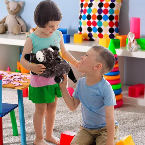 Vista 6 de DolliBu - Caballo de peluche negro suave y abrazable, adorable juguete de juego para niños y niñas, lindo regalo de animales de granja para niños