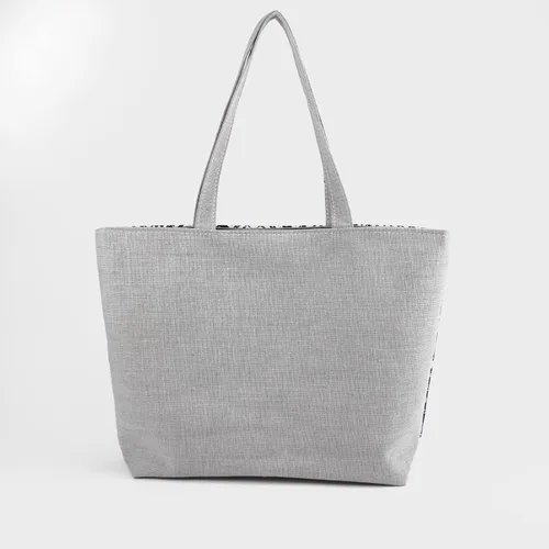 Vista 7 de TOPASION Bolsa de lona con inicial con bolsillo interior con cremallera, bolsa de hombro reutilizable, bolsa de playa, bolsa de compras para mujer
