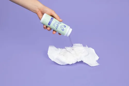 Vista 2 de Diaper Dust - Polvo desodorante para pañales con carbón activado - Eliminador de olores de pañales, no se necesita cubo de pañales, portátil y sin