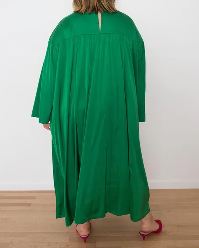 Vista 4 de The Drop Maxi Vestido de Manga Larga Verde Esmeralda para Mujer por itsmekellieb