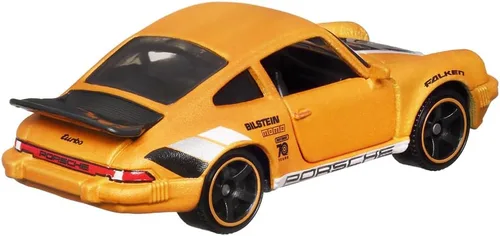 Vista 3 de Matchbox Moving Parts - Vehículo fundido a presión de 70 años de edición especial, HMV12 ~ Inspirado en el Porsche 911 Turbo de 1980 ~ 1/5 naranja
