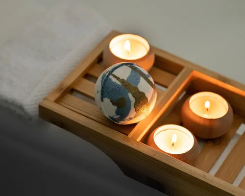 Vista 8 de October Birthstone Turmalina Juego de regalo de 3 piezas de jabón en barra natural, bomba de baño, vaporizador de ducha fabricado en Estados Unidos