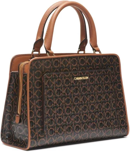 Vista 9 de Calvin Klein Margot - Bolso con logotipo texturizado en relieve