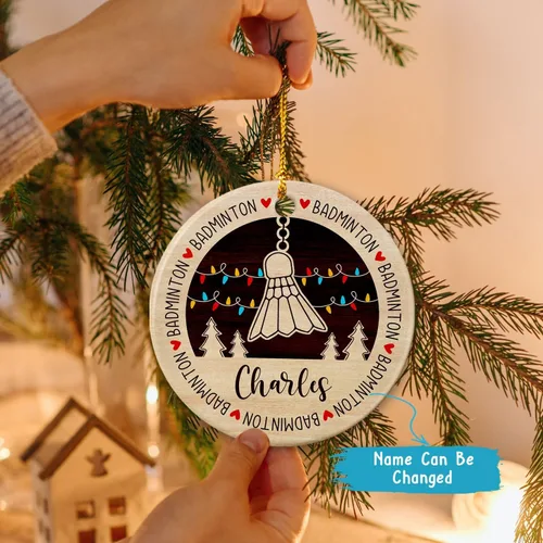 Vista 3 de Adorno de cerámica de bádminton de Navidad, regalos personalizados para jugadores de bádminton, árbol de Navidad colgante de bádminton, adorno