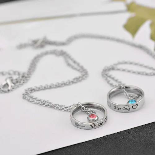 Vista 8 de MJartoria collares a juego para parejas, para él y ella, dijes de anillo grabados, con diamantes de imitación, regalo para novio y novia