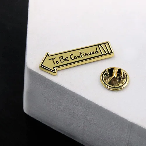 Vista 4 de JJBA JoJo Broche y alfileres esmaltados 'To Be Continued' Kujo Jotaro Hat Cosplay Golden Hombres, Mujeres y Niños