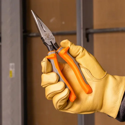 Vista 5 de Klein Tools 9419R - Juego de herramientas aisladas de 1000 V, fabricado en Estados Unidos, con cortador diagonal, alicates de punta larga y 3