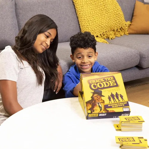 Vista 8 de WHAT DO YOU MEME? Crack the Code - Una familia de juegos de misterio para niños de deducción social