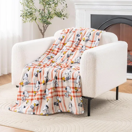 Vista 49 de Berkshire Peanuts® VelvetLoft® - Manta de felpa de Snoopy con bonito personaje, acogedora manta Fairisle Crimson Neutral, manta de 55 x 70 pulgadas