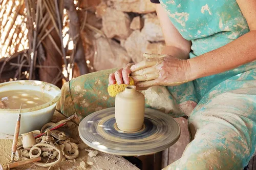 Vista 5 de Esponjas sintéticas y de mar natural – Tamaños surtidos 7 piezas paquete de valor para manualidades y artistas: ideal para pintura, pasatiempos