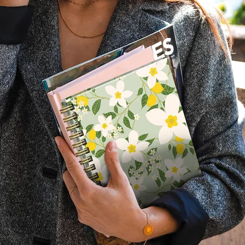 Vista 6 de Cuaderno con espiral, encuadernación fuerte de doble alambre con papel de primera calidad para niñas y mujeres, 60 hojas A5 con rayas