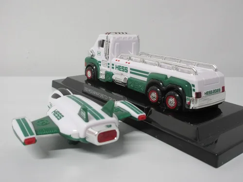 Vista 8 de Hess Toy Truck 2023 25th Anniversary Mini Collection - Primer camión, camión de juguete con crucero espacial y petrolero