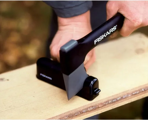 Vista 4 de Fiskars Brands 78616984 Afilador de cuchilloshojas, 1, Negro