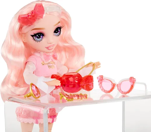 Vista 4 de Rainbow High Creative Crystals Bella - Muñeca de moda rosa de 11 pulgadas con kit Make It de accesorios de cristal, anillo para ti, bricolaje
