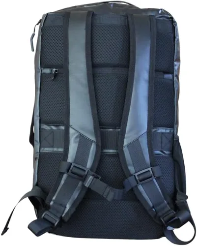 Vista 39 de COR Surf Mochila de viaje de mano Island Hopper 2.0 Mochila ultraligera aprobada para artículos personales 28L Negro Edición impermeable