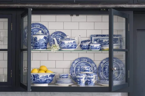 Vista 2 de Spode. Platos georgianos azules. Conjunto de 6, en varios motivos.