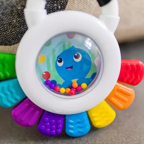 Vista 5 de Baby Einstein Outstanding Opus The Octopus - Sonajero sensorial y mordedor, juguete multiusos, sin BPA y refrigerable, 3 meses en adelante Sonajero