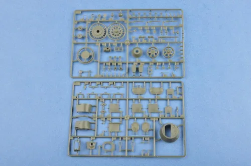 Vista 8 de Hobby Boss T-35 Kit de modelo tardío de tanque pesado (escala 1/35)