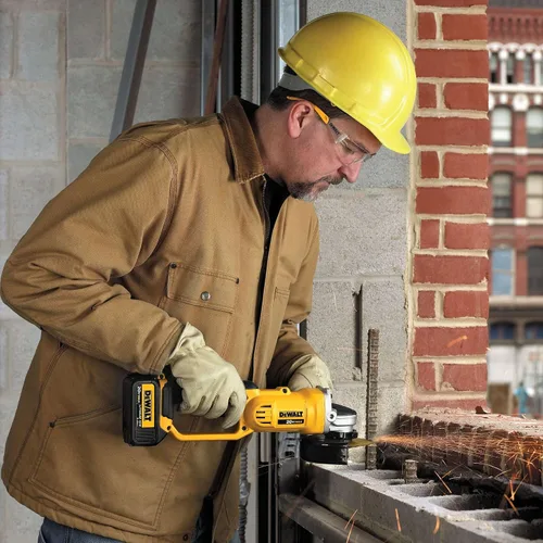 Vista 7 de DEWALT DCG412B 20V MAX* Litio Ion 4-1/2" Amoladora (solo herramienta)