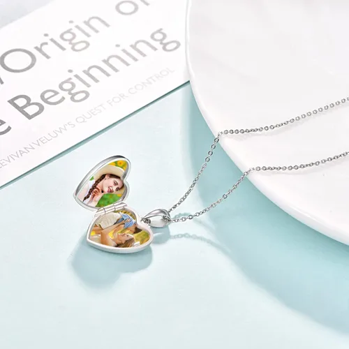Vista 3 de Dreamboat Locket Necklace 925 Sterling Silver Photo Heart Locket Necklace Hold Picture Locket Memorial Jewelry Gifts for Mom Daughter Wife Women