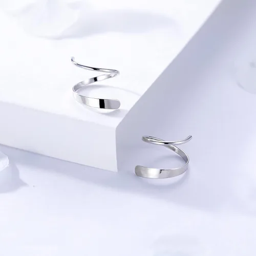 Vista 4 de Reffeer Aretes minimalistas de plata de ley 925 para mujeres y adolescentes, Circonita