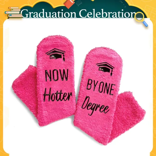 Vista 5 de Graduation Reading Gifts for Women - Book Graduation Teacher Socks for Her Fuzzy Degree Graduación Rosa Oscuro