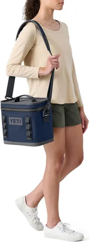 Vista 6 de YETI Hopper Flip 8 Hielera Suave Portátil amarillo (Firefly Yellow)