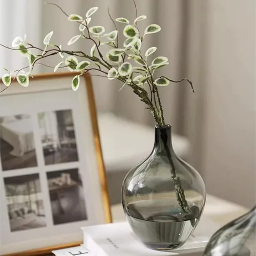 Vista 4 de Jarrón pequeño de cristal negro, jarrones negros decorativos para decoración del hogar, B; florero para centro de mesa, decoración de mesa