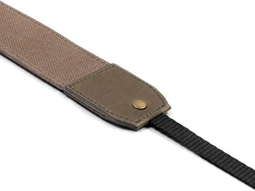 Vista 5 de MegaGear Genuine Leather Camera Strap - Adjustable Shoulder Neck Strap for DSLR SLR Cameras - Durable, Secure, Universal - Beige