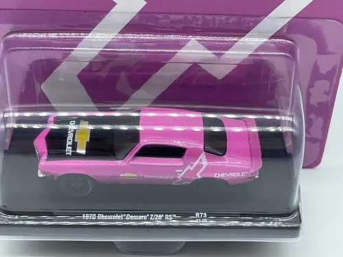 Vista 2 de M2 Machines Auto-Drivers 1970 Chevy Camaro Z28 RS escala 1:64 R73 21-05 rosa por M2 coleccionable 1 de 8480