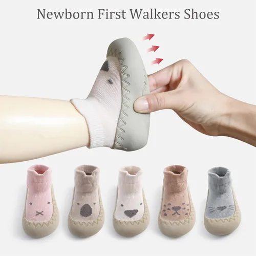 Vista 3 de Calcetines para bebés recién nacidos, zapatos de dibujos animados para el suelo, suela de goma suave, transpirable, para interiores y niñas