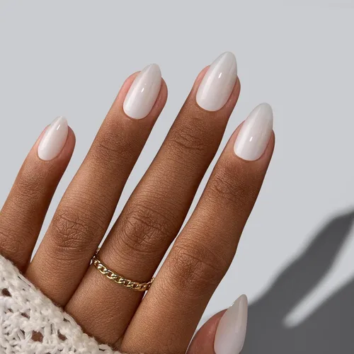 Vista 2 de BTArtbox Uñas Postizas Blancas Cortas a Presión - Uñas Postizas de Gel Suave en Forma de Almendra, Uñas Blancas con Pegamento para Uñas, Uñas