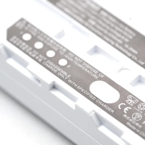Vista 3 de VILTROX NP-F550 - Batería de repuesto de 2 paquetes, 2600 mAh Li-ion NPF batería con cargador de puerto USB C para luz de video LED, monitor