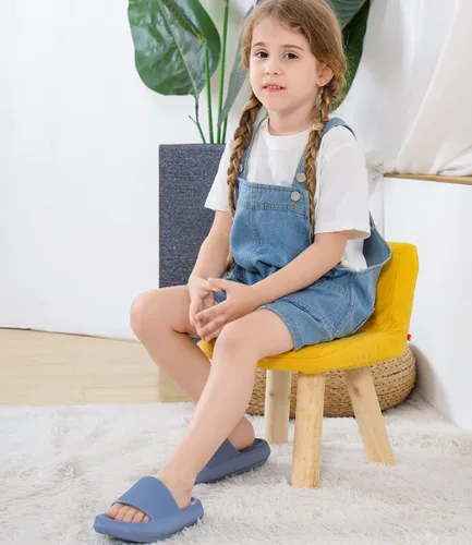 Vista 9 de FJPTREN Zapatos de nube para niños y niñas, sandalias acolchadas antideslizantes, zapatos de ducha ligeros, plataforma para niños, suela gruesa