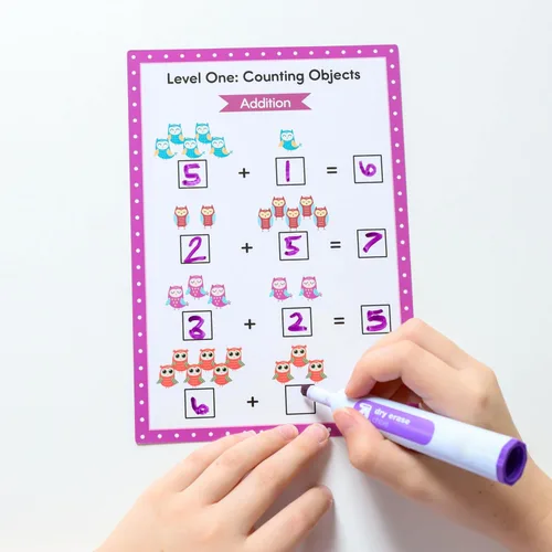 Vista 3 de Tarjetas de matemáticas de suma y resta para edades de 4 a 7 años, tarjetas