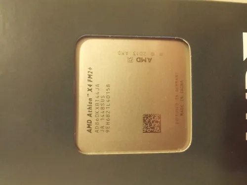 Vista 2 de AMD Athlon X4 860K Black Edition CPU de 4 núcleos FM2+ 3700Mhz 95W 4MB AD860KXBJABOX