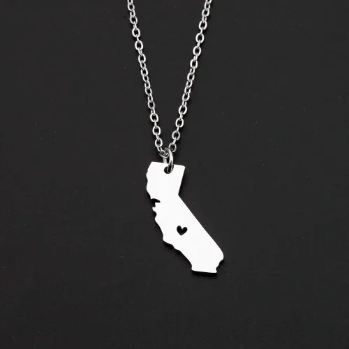Vista 3 de Collar con colgante de mapa del país con forma de corazón