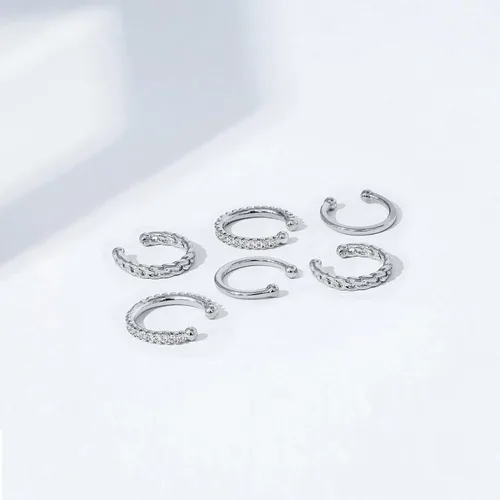 Vista 4 de Tienda Essentials Juego de 3 aretes de plata de ley chapada en oro de 14 quilates o rodio