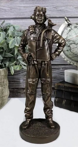 Vista 8 de Ebros Gift Estatua de piloto de avión a reacción de la Segunda Guerra Mundial de 11.75 pulgadas de alto, batalla de Midway, portaaviones navales
