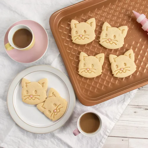 Vista 3 de Cortador de galletas Cat Face, 1 pieza - Bakerlogy Blanco
