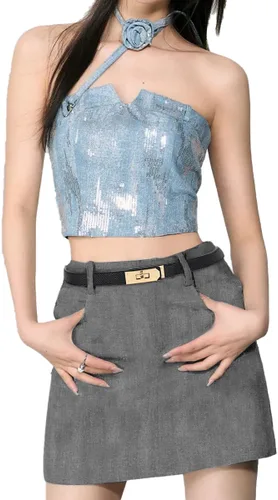 Vista 447 de Cinturón de cuero clásico con hebilla de metal para mujer con vestido de jeans