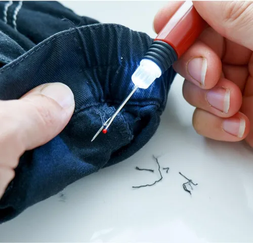 Vista 6 de Madam Sew Destripador de costuras iluminado con iluminación de luz LED Quita costuras y costuras con precisión Herramienta de costura