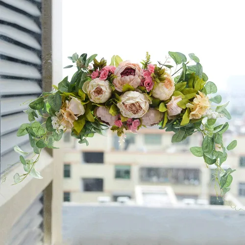 Vista 2 de Ansuma Botín de flores de peonía artificial, 30 pulgadas decorativo para puerta delantera, dintel con peonías y hojas de eucalipto para arco