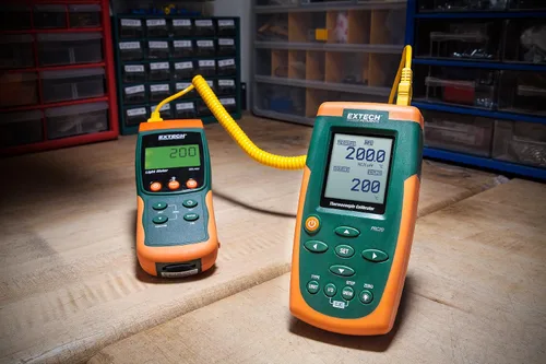 Vista 3 de Extech Calibrador y medidor de termopar PRC20